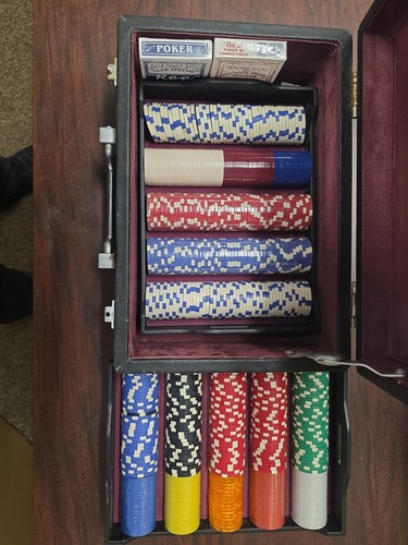 Vintage poker chip set - vintage,
