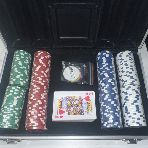 200 poker chip - 200,